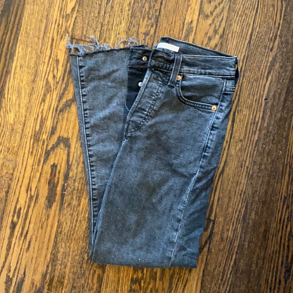 Levi’s Wedgie Straight Leg jeans. Never worn, recently purchased.